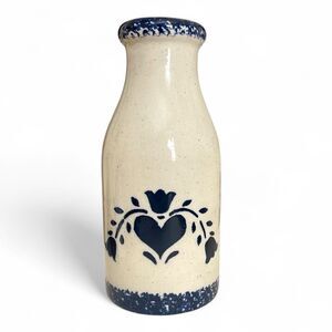Country Heart Flower Design Sponge Paint Trim Speckled Ceramic Milk Bottle Vase